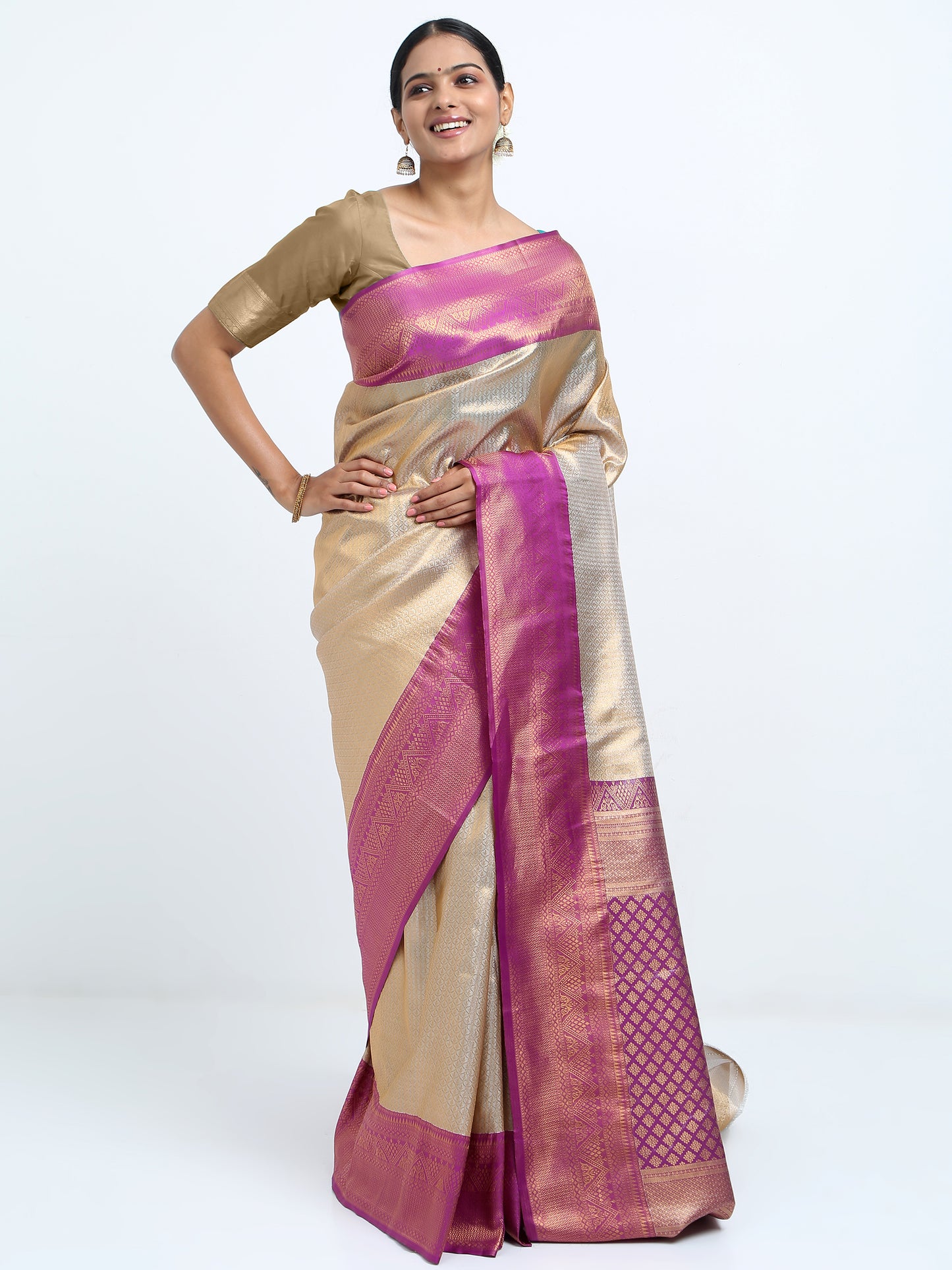 Rodeo Dust silk saree with matching unstitched blouse